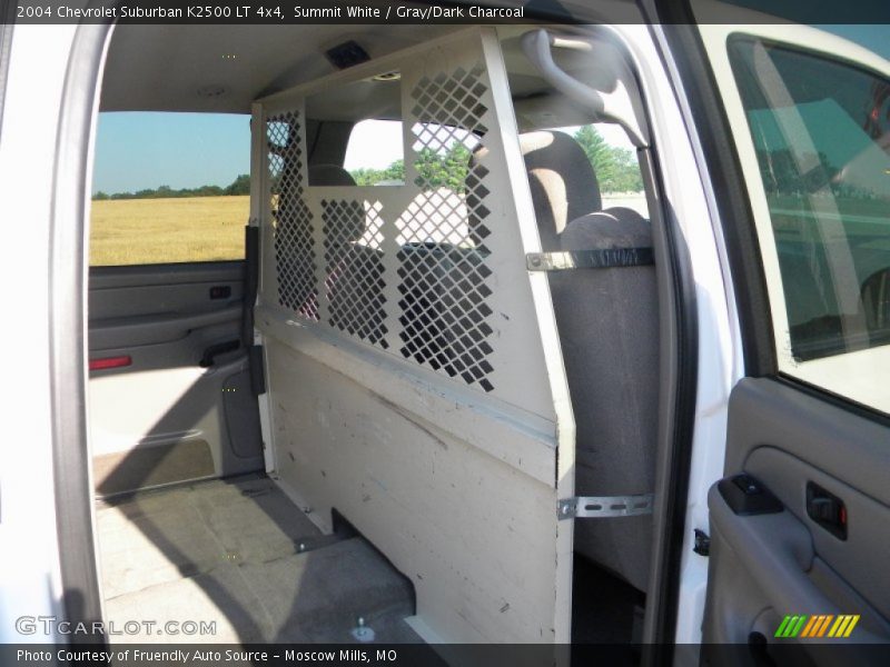 Summit White / Gray/Dark Charcoal 2004 Chevrolet Suburban K2500 LT 4x4