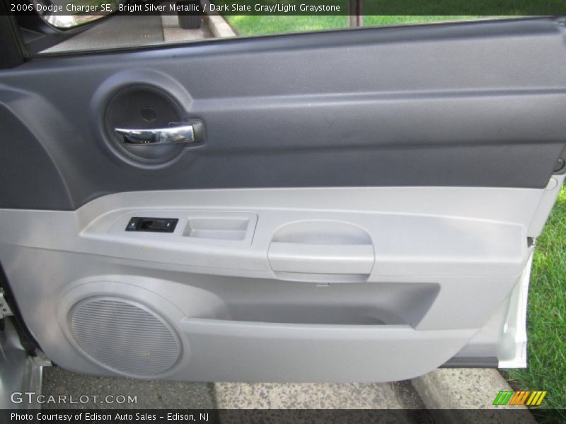 Bright Silver Metallic / Dark Slate Gray/Light Graystone 2006 Dodge Charger SE