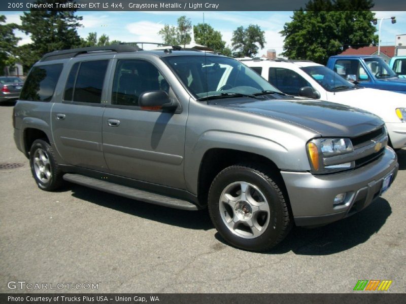 Graystone Metallic / Light Gray 2005 Chevrolet TrailBlazer EXT LS 4x4