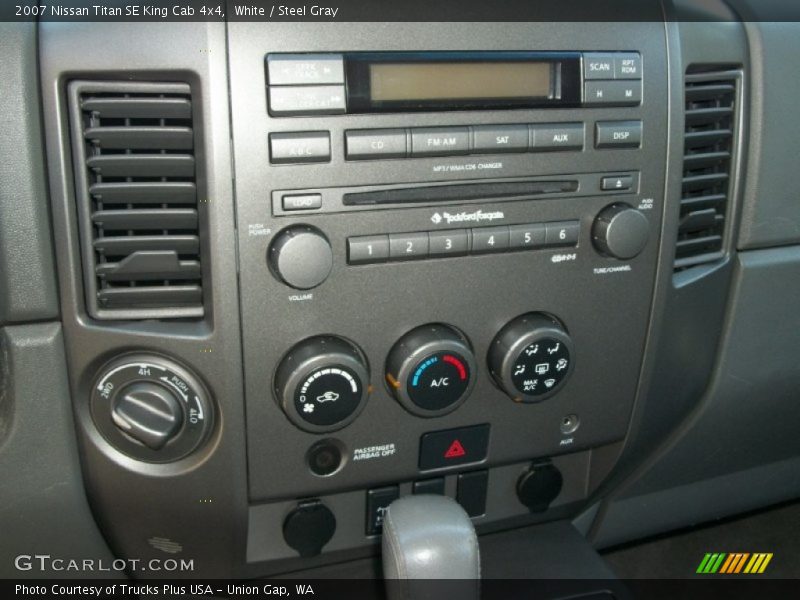 White / Steel Gray 2007 Nissan Titan SE King Cab 4x4