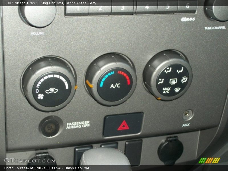 White / Steel Gray 2007 Nissan Titan SE King Cab 4x4
