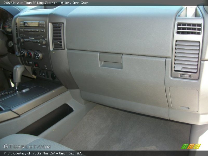 White / Steel Gray 2007 Nissan Titan SE King Cab 4x4