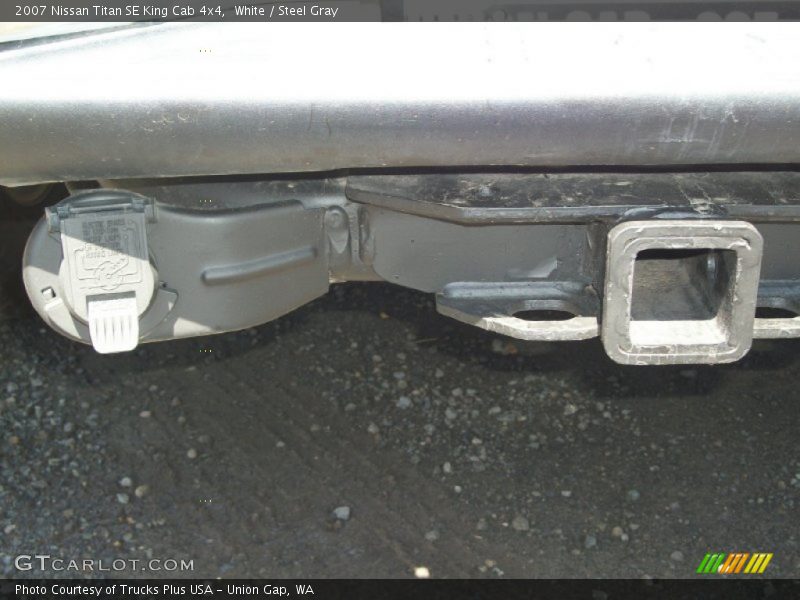White / Steel Gray 2007 Nissan Titan SE King Cab 4x4