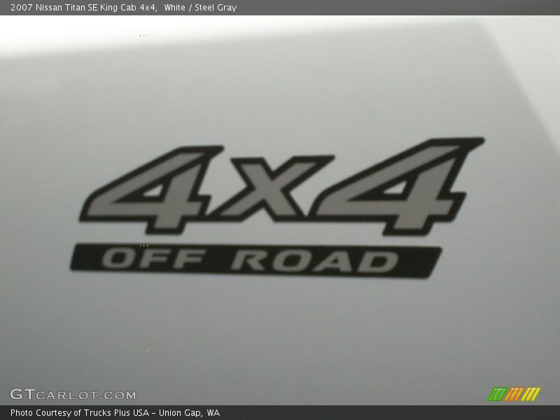 White / Steel Gray 2007 Nissan Titan SE King Cab 4x4
