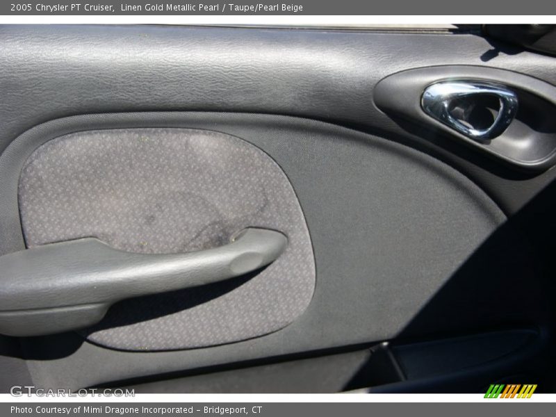 Linen Gold Metallic Pearl / Taupe/Pearl Beige 2005 Chrysler PT Cruiser