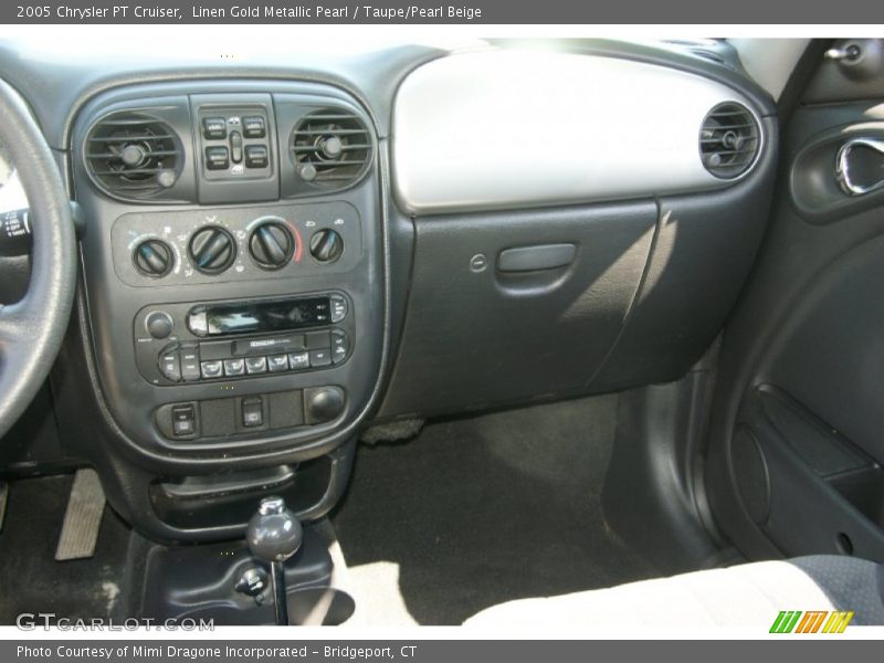Linen Gold Metallic Pearl / Taupe/Pearl Beige 2005 Chrysler PT Cruiser
