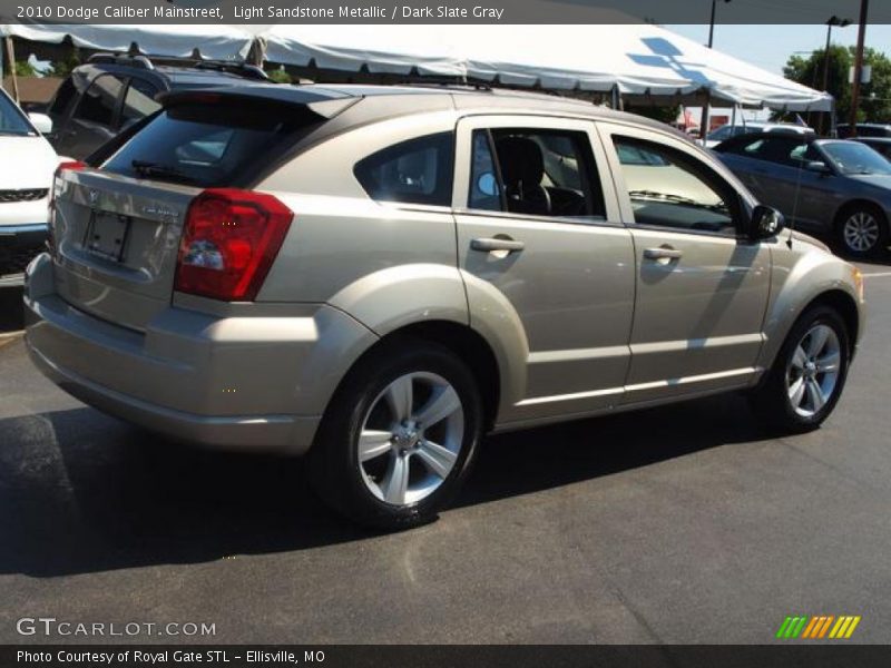 Light Sandstone Metallic / Dark Slate Gray 2010 Dodge Caliber Mainstreet