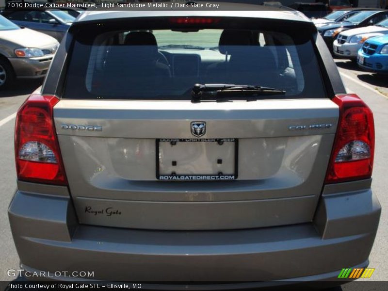 Light Sandstone Metallic / Dark Slate Gray 2010 Dodge Caliber Mainstreet