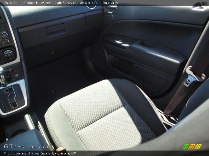 Light Sandstone Metallic / Dark Slate Gray 2010 Dodge Caliber Mainstreet