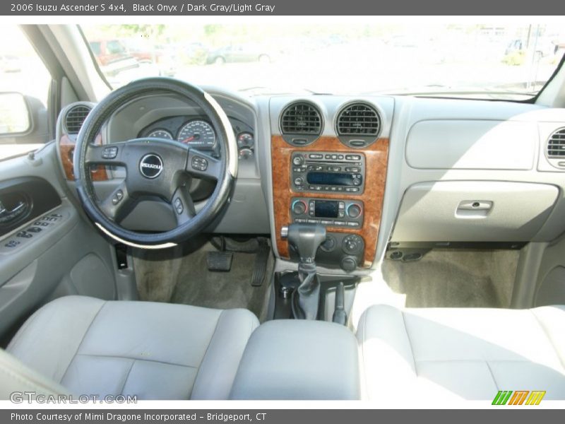 Black Onyx / Dark Gray/Light Gray 2006 Isuzu Ascender S 4x4