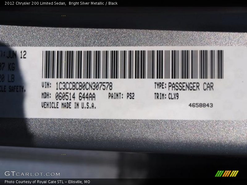 Bright Silver Metallic / Black 2012 Chrysler 200 Limited Sedan