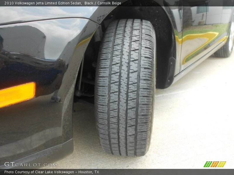 Black / Cornsilk Beige 2010 Volkswagen Jetta Limited Edition Sedan