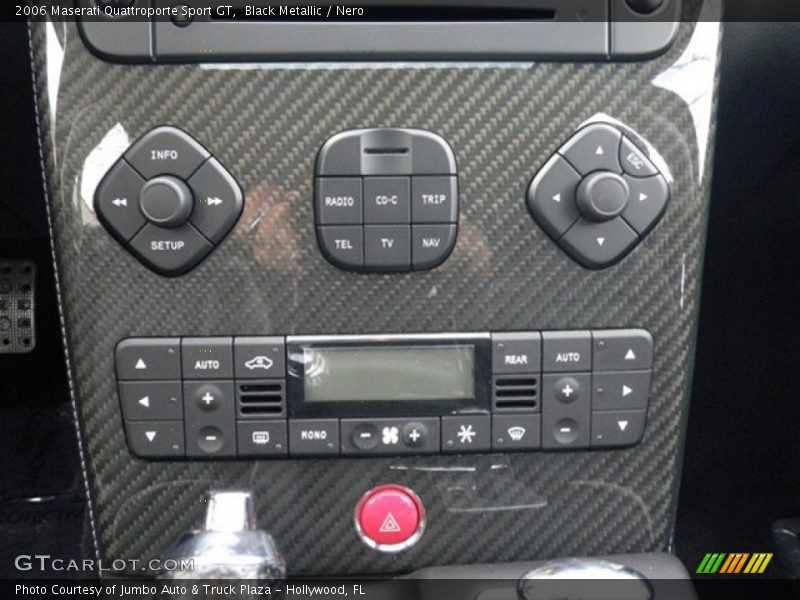 Controls of 2006 Quattroporte Sport GT