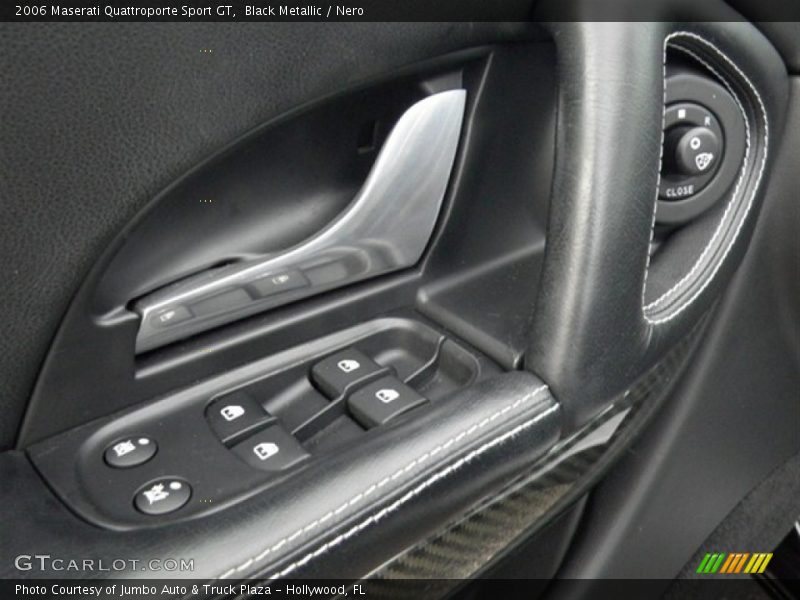 Controls of 2006 Quattroporte Sport GT