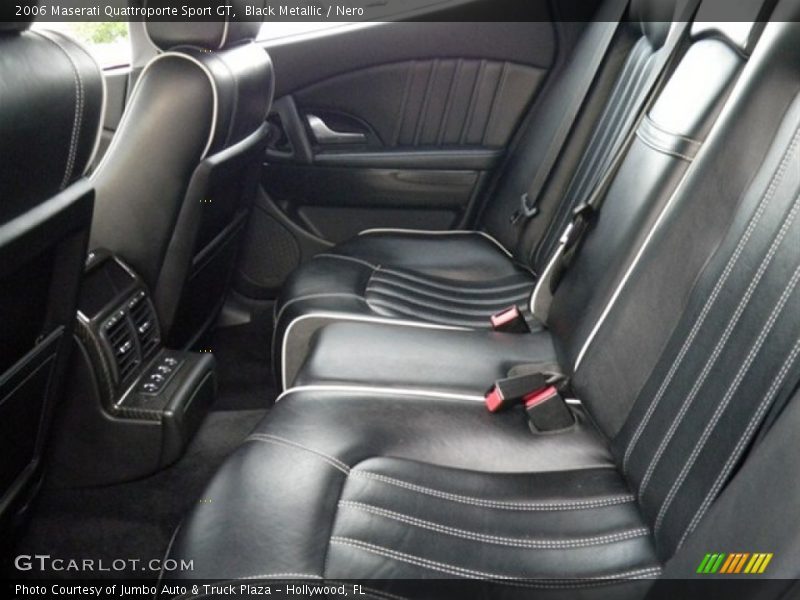 Rear Seat of 2006 Quattroporte Sport GT