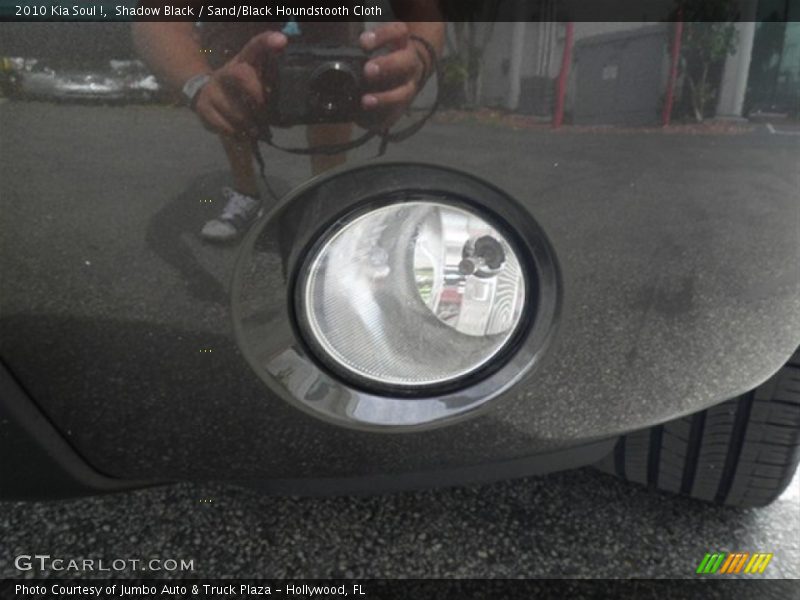 Shadow Black / Sand/Black Houndstooth Cloth 2010 Kia Soul !