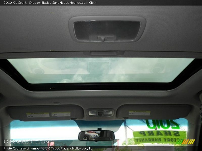 Shadow Black / Sand/Black Houndstooth Cloth 2010 Kia Soul !