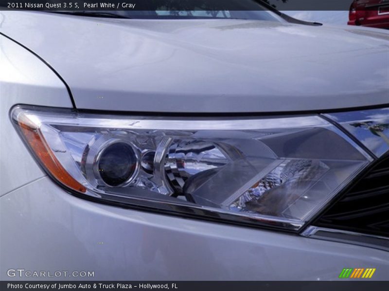Pearl White / Gray 2011 Nissan Quest 3.5 S