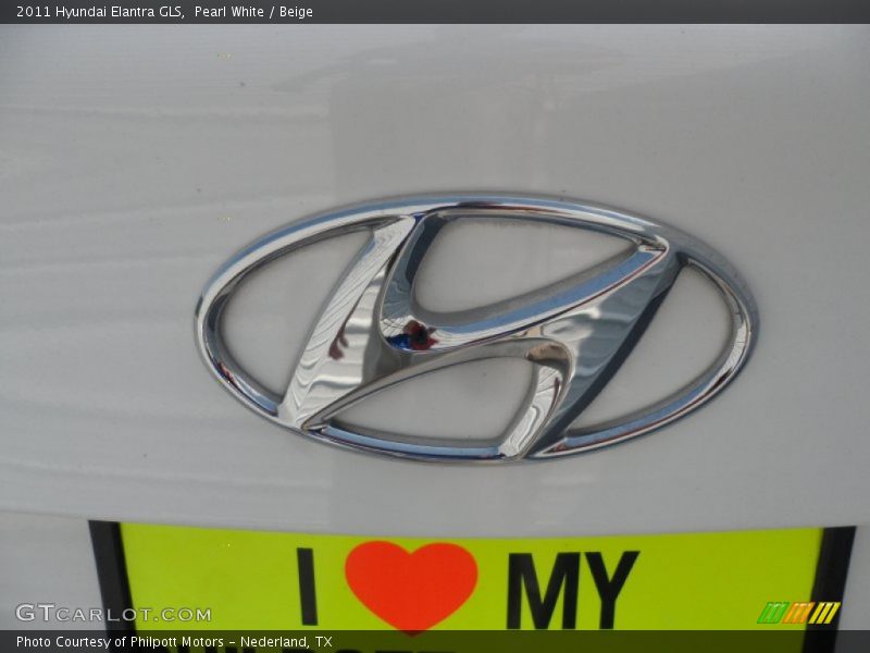 Pearl White / Beige 2011 Hyundai Elantra GLS