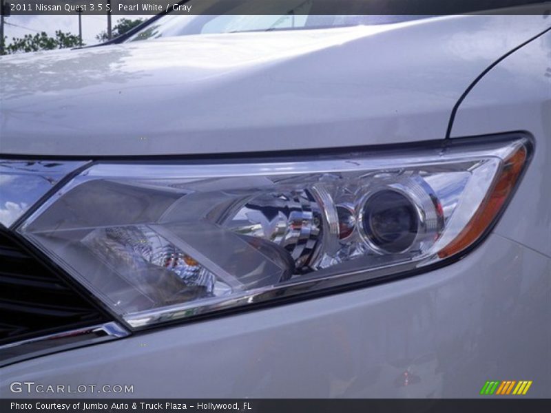 Pearl White / Gray 2011 Nissan Quest 3.5 S