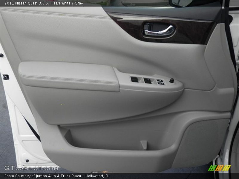 Pearl White / Gray 2011 Nissan Quest 3.5 S