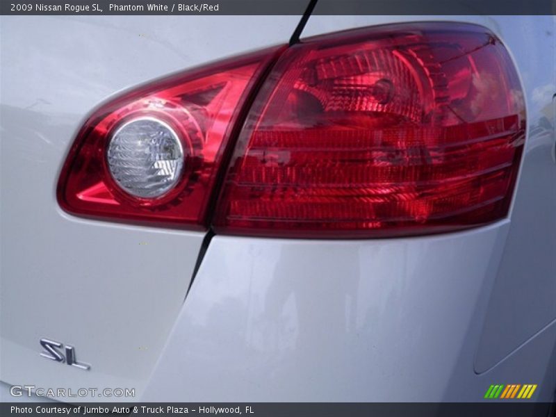 Phantom White / Black/Red 2009 Nissan Rogue SL