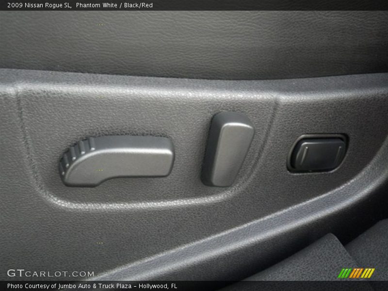 Phantom White / Black/Red 2009 Nissan Rogue SL