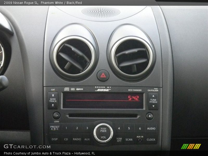 Phantom White / Black/Red 2009 Nissan Rogue SL