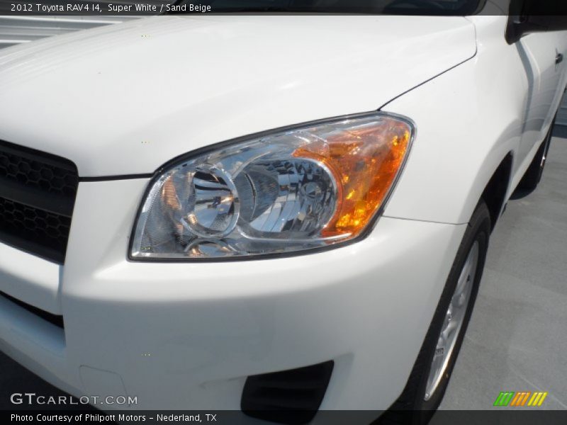 Super White / Sand Beige 2012 Toyota RAV4 I4