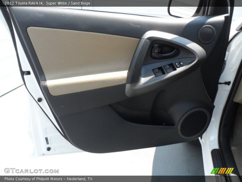 Super White / Sand Beige 2012 Toyota RAV4 I4