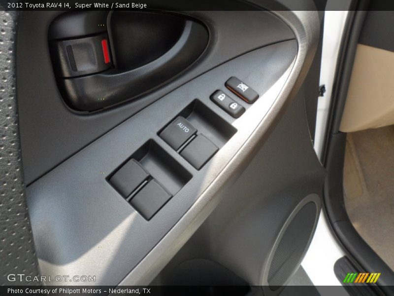 Super White / Sand Beige 2012 Toyota RAV4 I4