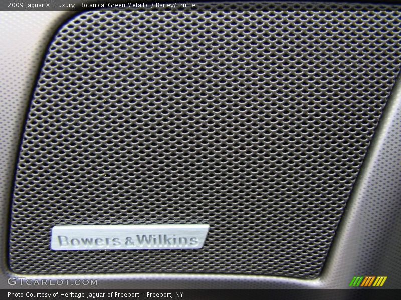 Botanical Green Metallic / Barley/Truffle 2009 Jaguar XF Luxury