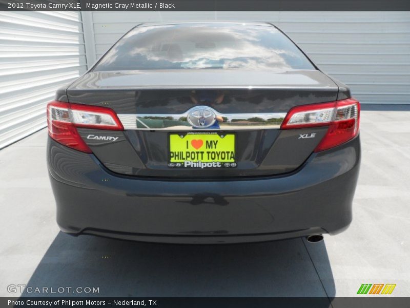 Magnetic Gray Metallic / Black 2012 Toyota Camry XLE