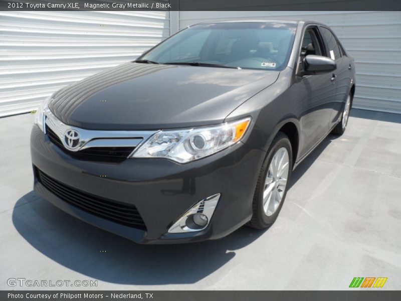 Magnetic Gray Metallic / Black 2012 Toyota Camry XLE