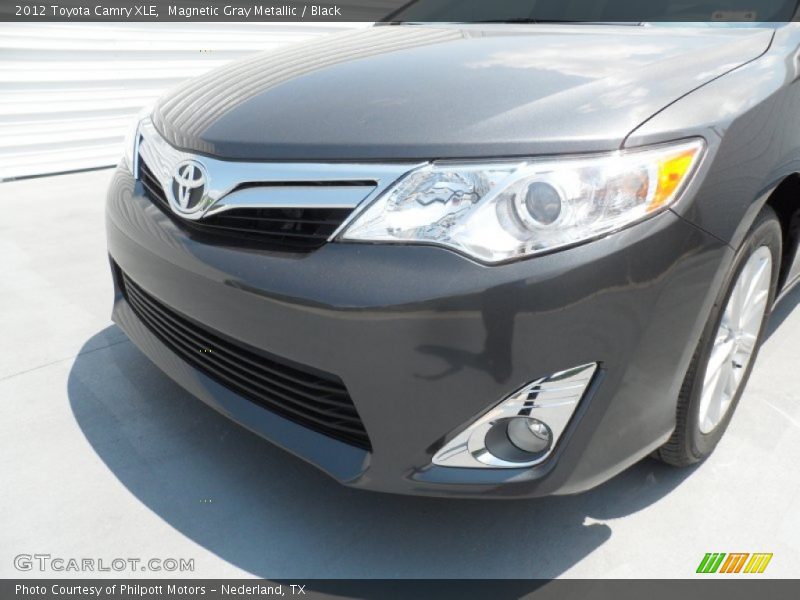 Magnetic Gray Metallic / Black 2012 Toyota Camry XLE