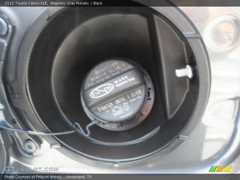 Magnetic Gray Metallic / Black 2012 Toyota Camry XLE