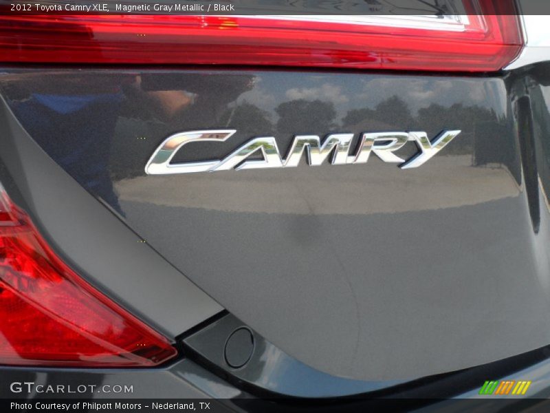 Magnetic Gray Metallic / Black 2012 Toyota Camry XLE