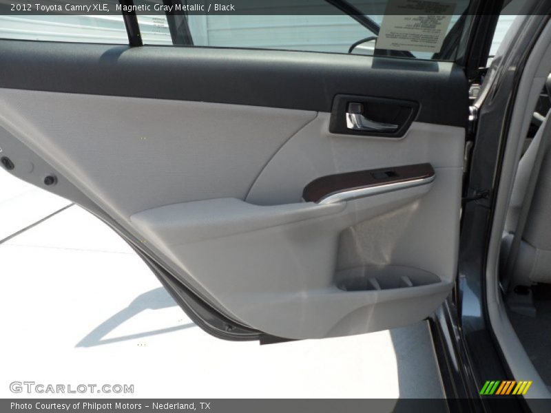Magnetic Gray Metallic / Black 2012 Toyota Camry XLE
