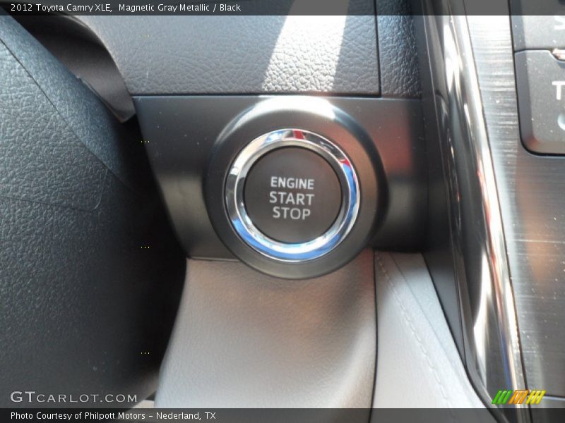 Magnetic Gray Metallic / Black 2012 Toyota Camry XLE