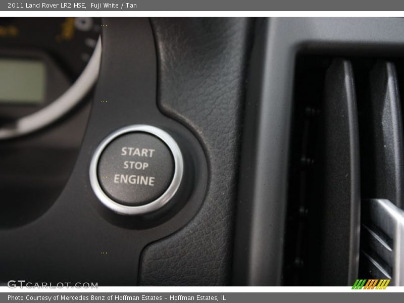 Fuji White / Tan 2011 Land Rover LR2 HSE