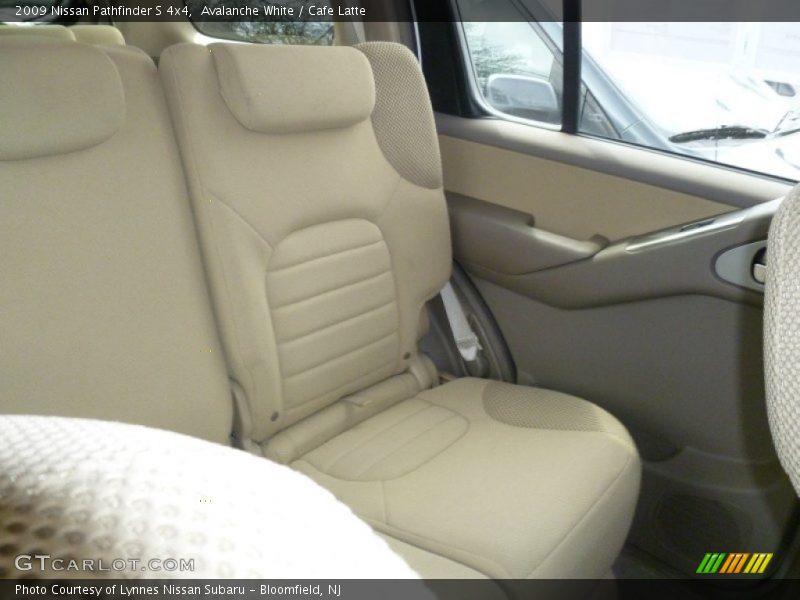 Avalanche White / Cafe Latte 2009 Nissan Pathfinder S 4x4