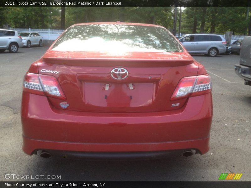 Barcelona Red Metallic / Dark Charcoal 2011 Toyota Camry SE