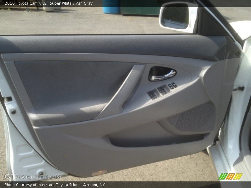 Super White / Ash Gray 2010 Toyota Camry LE