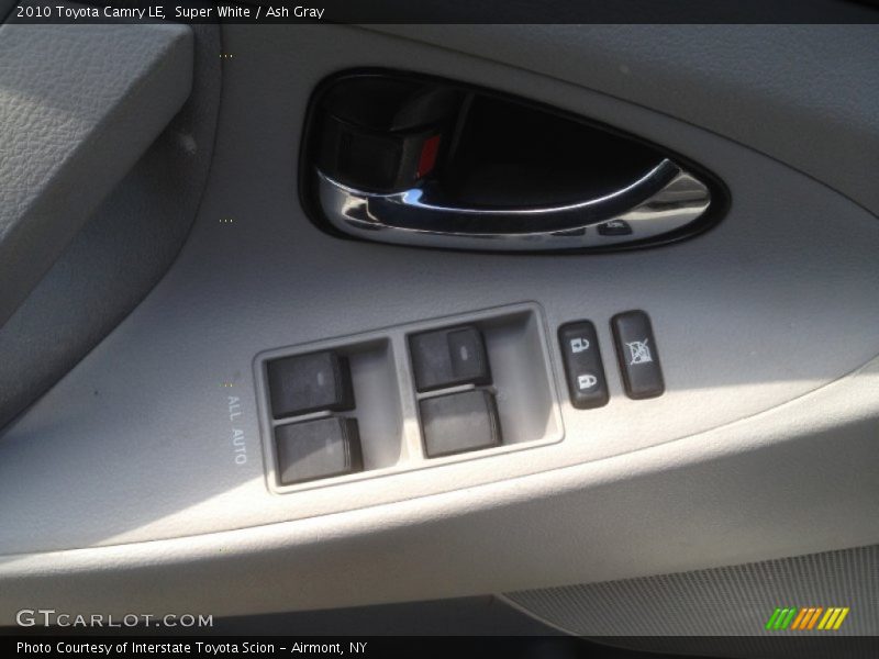 Super White / Ash Gray 2010 Toyota Camry LE