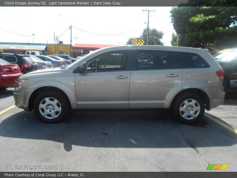 Light Sandstone Metallic / Dark Slate Gray 2009 Dodge Journey SE