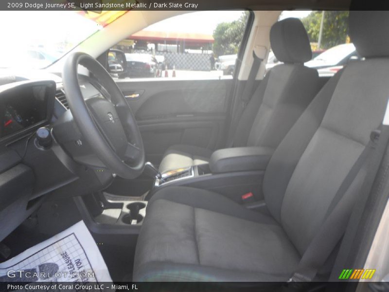 Light Sandstone Metallic / Dark Slate Gray 2009 Dodge Journey SE