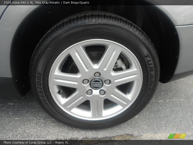 Flint Gray Metallic / Dark Beige/Quartz 2006 Volvo S40 2.4i