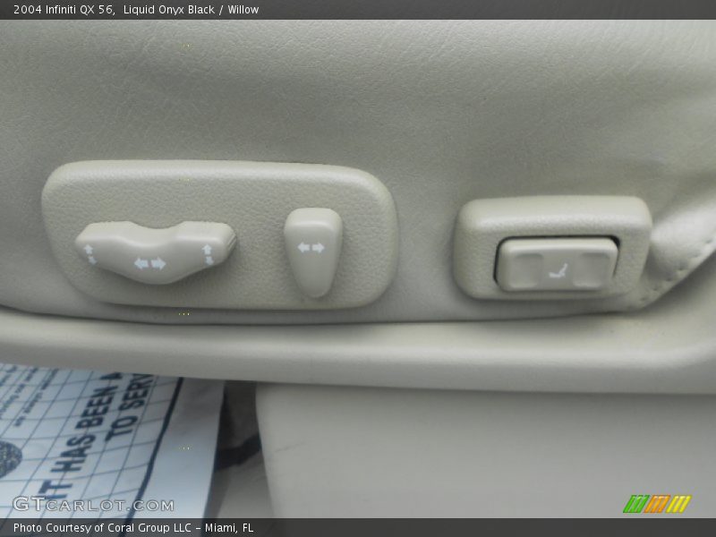 Liquid Onyx Black / Willow 2004 Infiniti QX 56