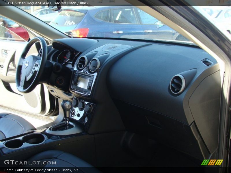 Wicked Black / Black 2011 Nissan Rogue SL AWD
