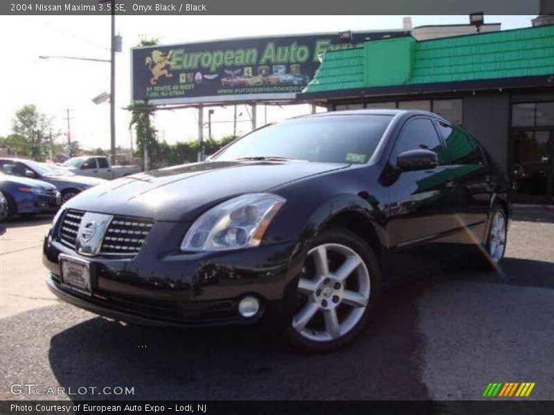 Onyx Black / Black 2004 Nissan Maxima 3.5 SE